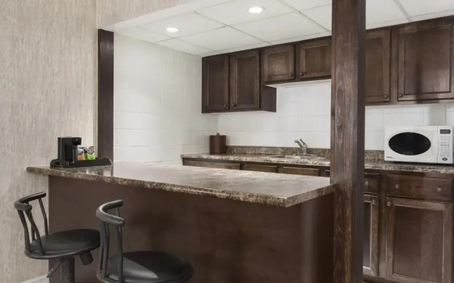 Days Inn & Conference Center - Bridgewater