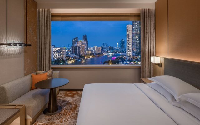 Millennium Hilton Bangkok