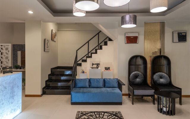 Bangkok River Loka Hotel