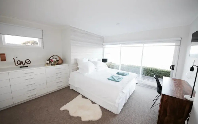 Coastal Home with Admire Lovely Sea View