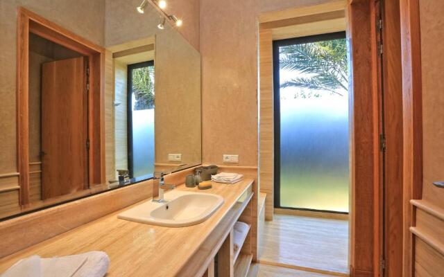 Villa de Luxe 5 suites à la palmeraie