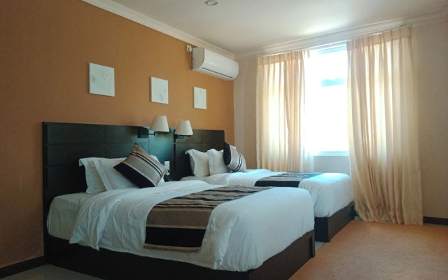 Lagoon Lodge