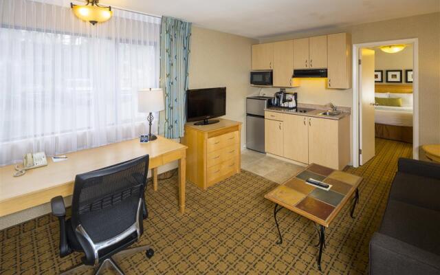 Accent Inns Vancouver Airport