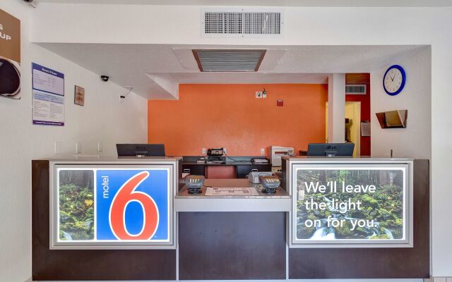 Motel 6 Rohnert Park, CA