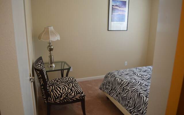 Broadway and Terrace Suites by Metro