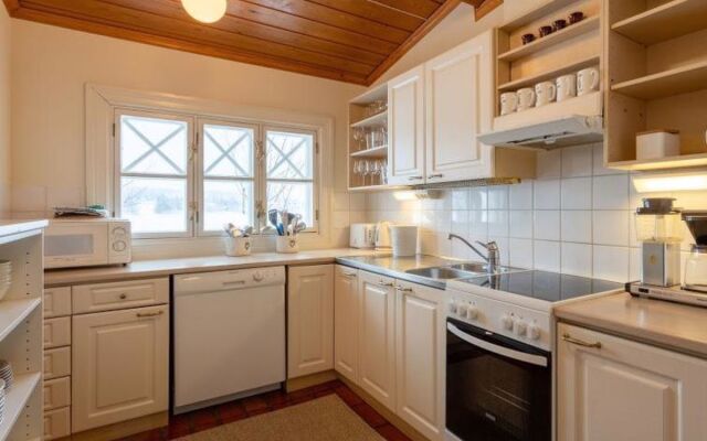 Holiday Home Peltosirkku