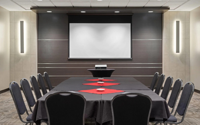 Ramada by Wyndham Saskatoon