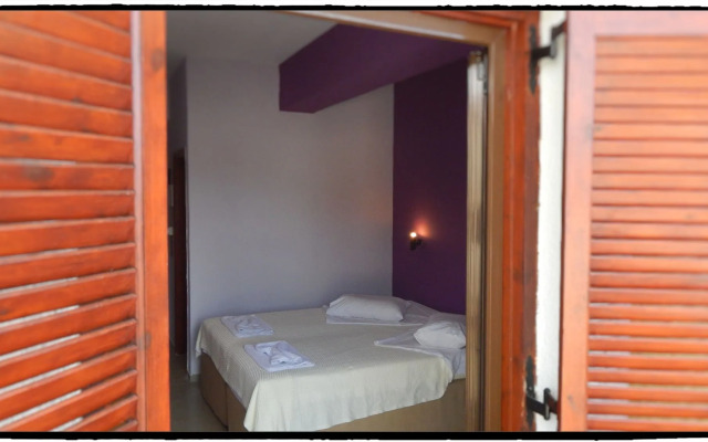 Petania Hotel & Apartments