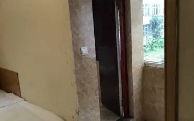 Wolongpu Hostel