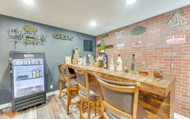 5 Mi to Airport: Bullhead City Villa w/ Mtn Views