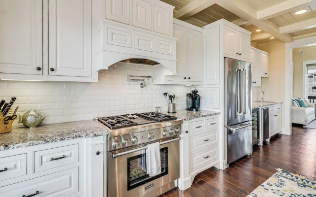 Seaside Shanty 125 SE