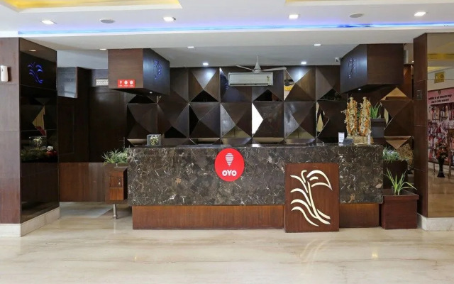 OYO 13564 Near Prem Mandir