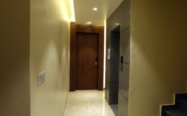 Hotel Gc Grand Inn