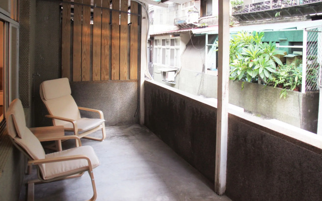 Flip Flop Hostel - Main Station