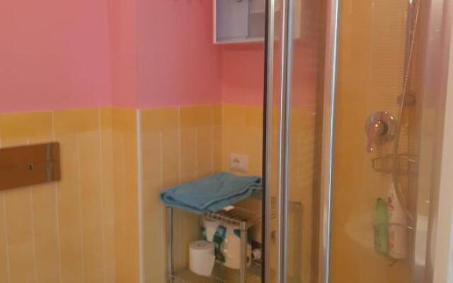 RICCIO BLU pochi passi dal mare