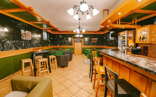 Greenwood Hotel