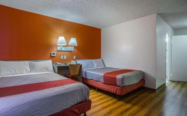 Motel 6 Tucson, AZ - North