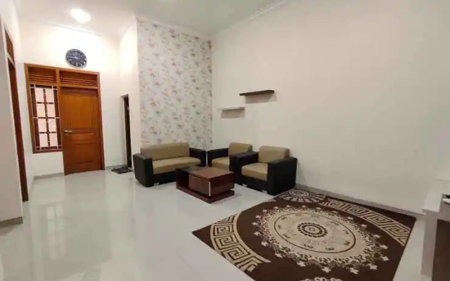 Villa Kusuma Panderman 32 by N2K