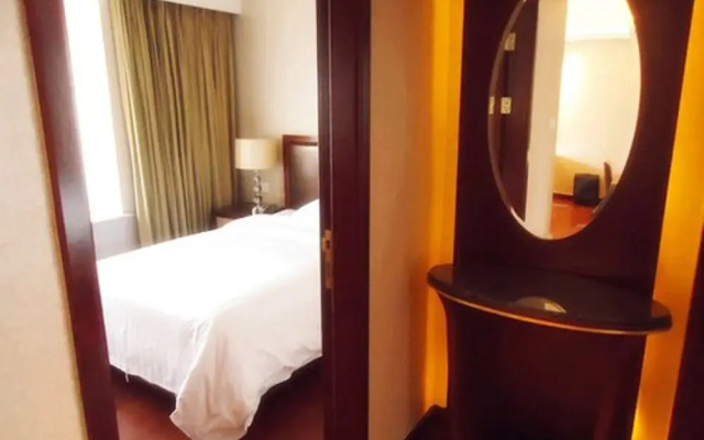 Jing'an Ziyuan Apartment