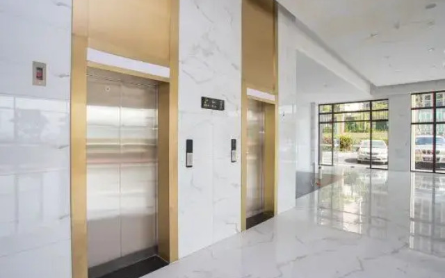 Holiday inn Aegean Port