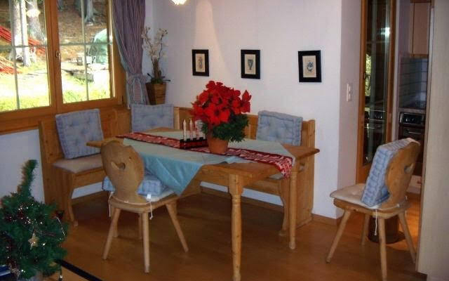 Apartments Villa Surlej