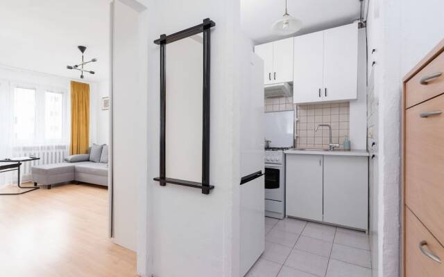 Comfy Studio Wielicka by Renters