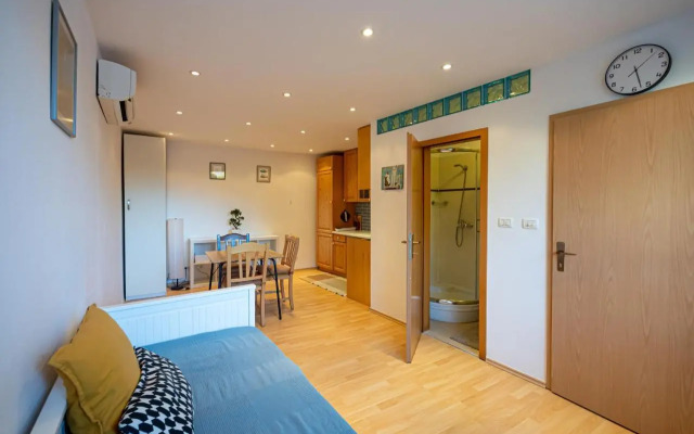 Apartment Bivalvia