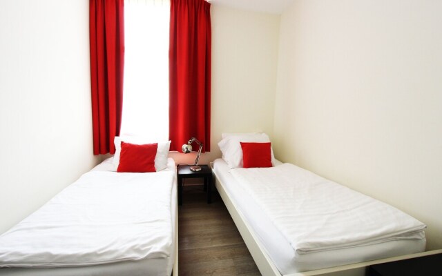 Stunning 2-bed Apartment in Egmond aan Zee Mantelm