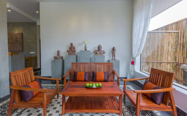 Silver Palms Residence