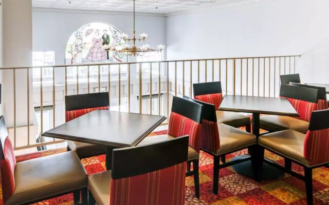 Comfort Inn Redding Near I-5