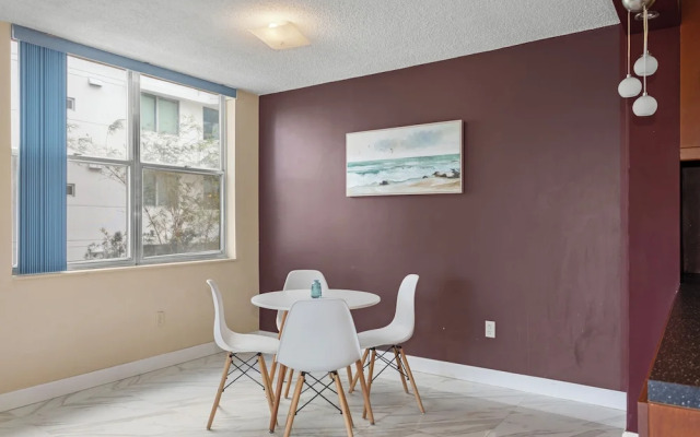Bay Harbor Sunset Apt 2A
