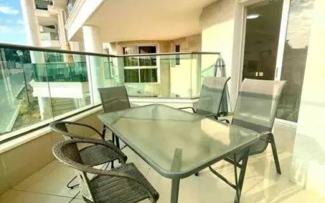 Sunny 3BR Apartment Golf Residence