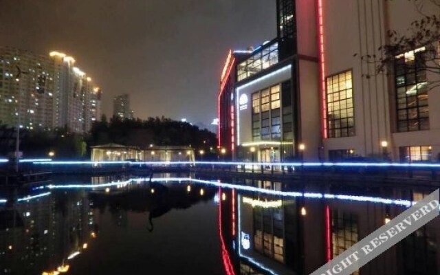 Pier One Hotel