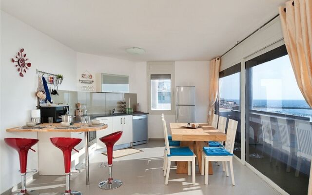 The Sea Apartments Tel Aviv by different locations