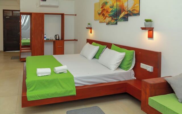 Traveller's Hotel Hikkaduwa