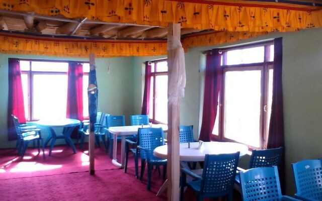 Kargil Tourist Camp