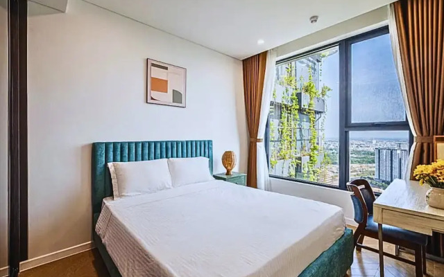 The Lumiere Luxury Citypoint ANGIA