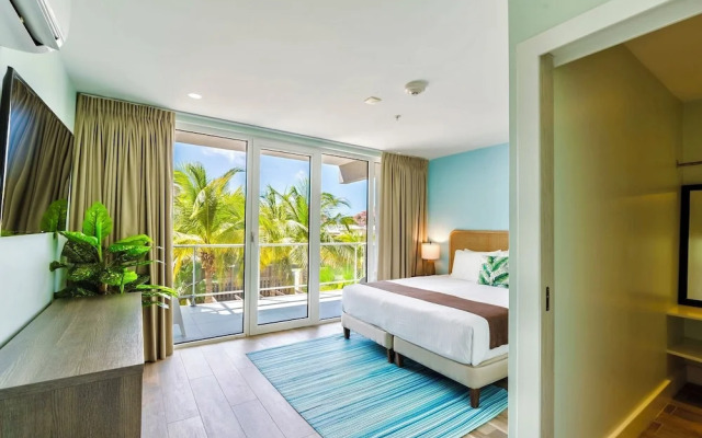 Las Islas Condominiums