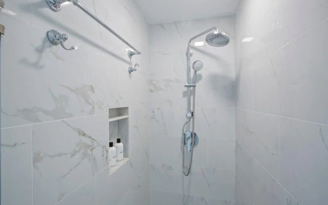 @ Marbella Lane - Buckingham Place Laundry + P