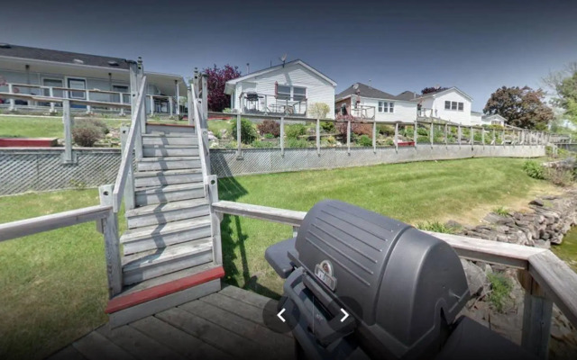 Dewar's Inn on the River