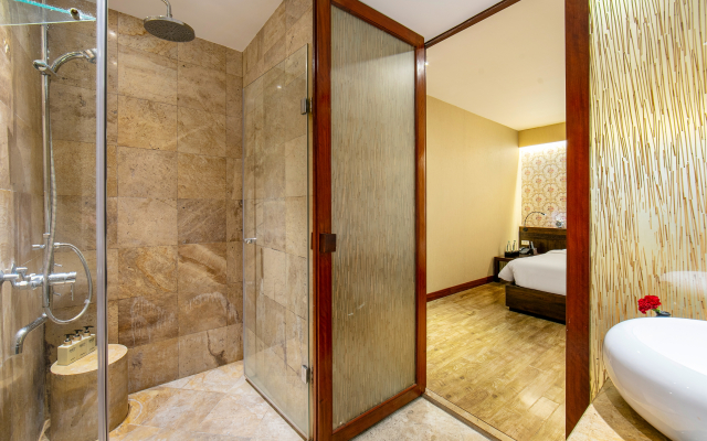 Oriental Suites Hotel & Spa