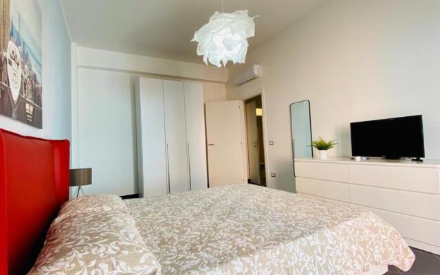 Sea View Apartment 5 mt from the beach