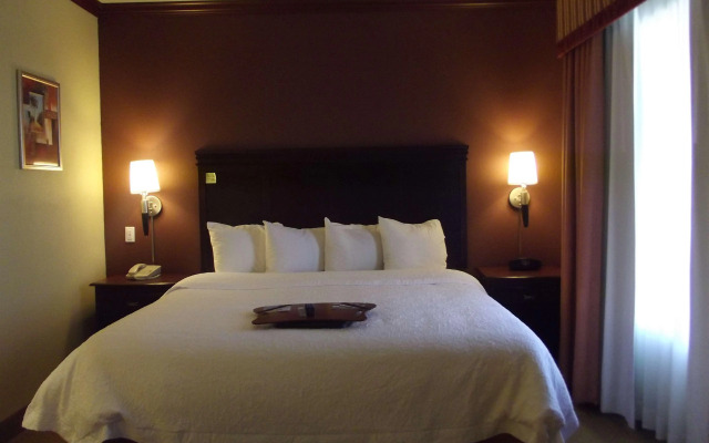 Hampton Inn & Suites Gainesville