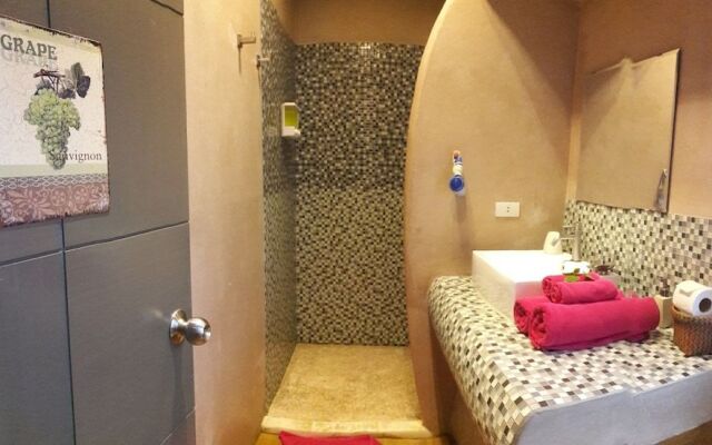 Le Divine Comedie Beach Resort