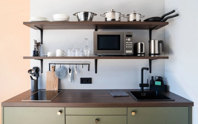 Black F Tower - Serviced Apartments