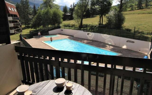 Appartement Serre Chevalier, 1 pièce, 4 personnes - FR-1-330F-106