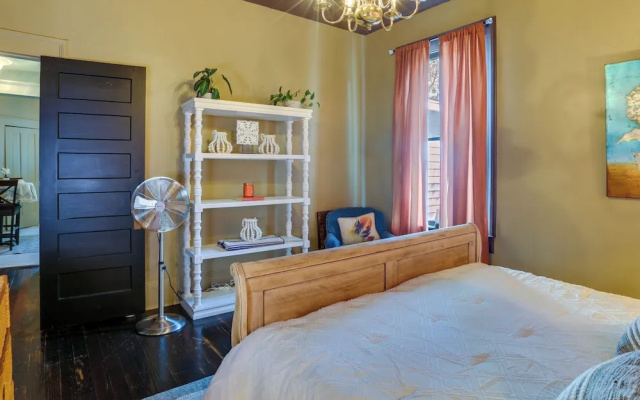 Charming Thomasville Getaway: Walk to Downtown!
