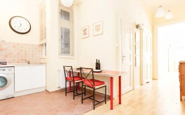 Avantgarde Suites - Broadway