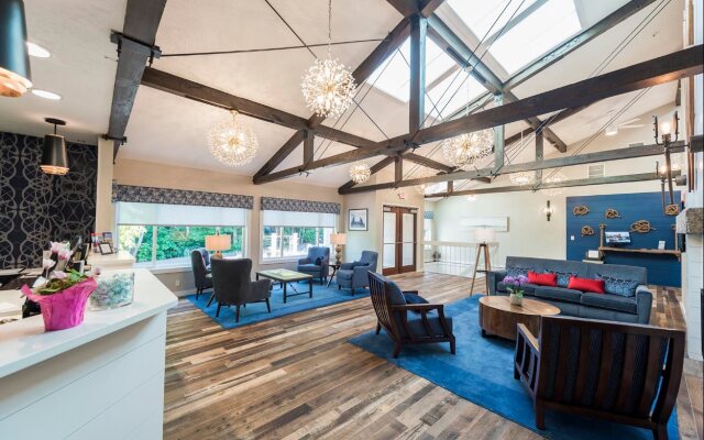 Rockport Inn And Suites