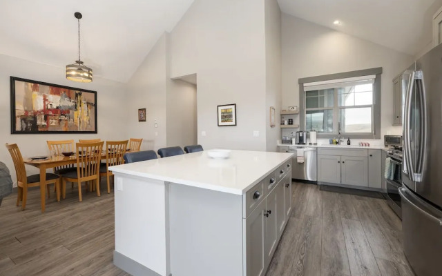 Eagle Ridge 3 Bedroom Townhouse By Redawning